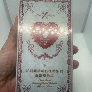 Flower Knows Strawberry Cupid Makeup Palette 01 Honey Canele